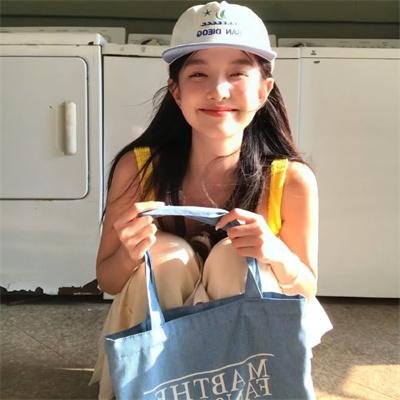 俏探女娇娃